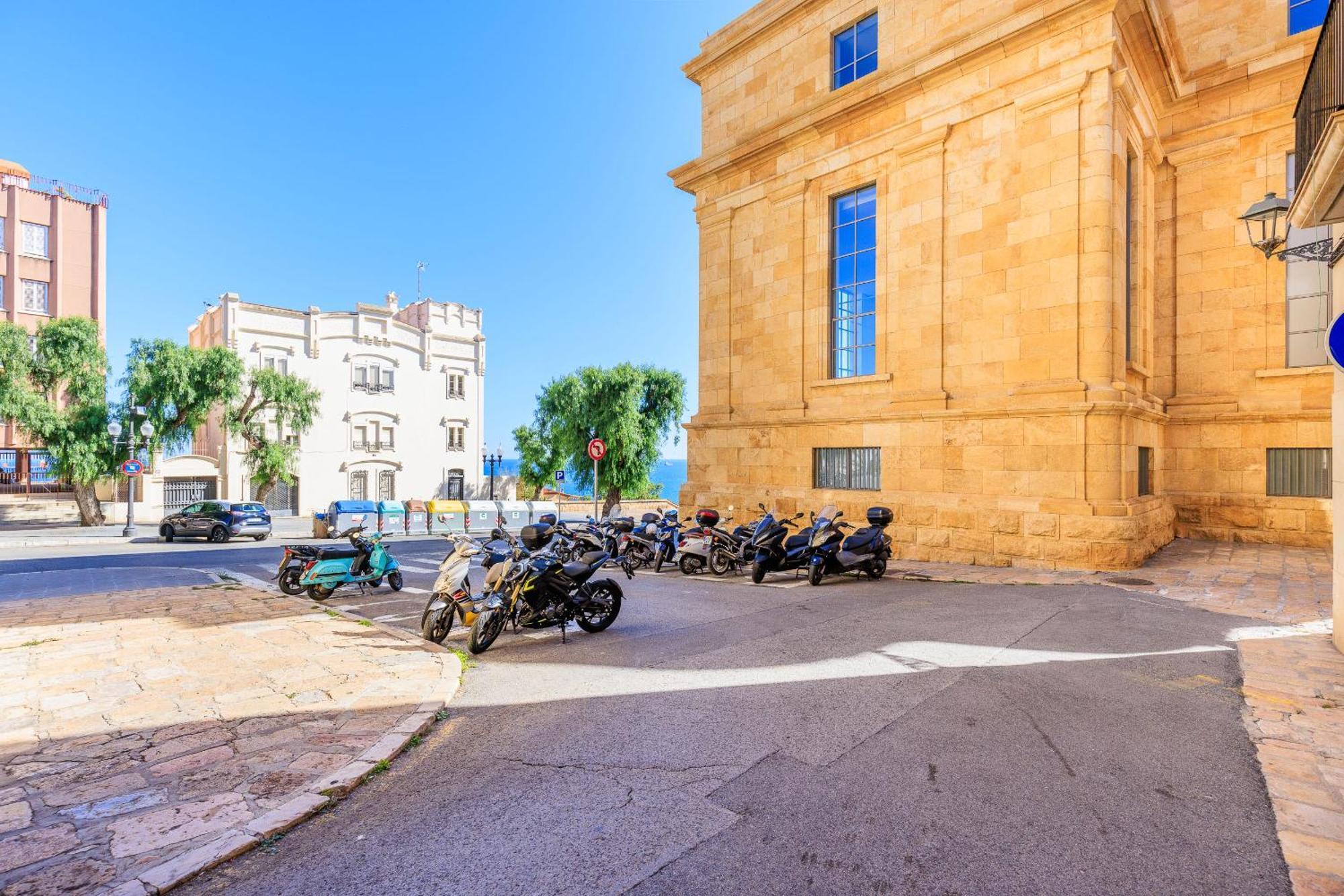 Panoramic By Unik Tarragona Exterior photo